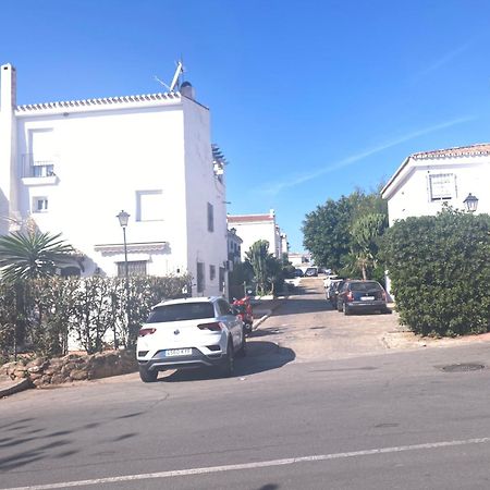 Apartamento Bien Situado En 马尔韦利亚 外观 照片