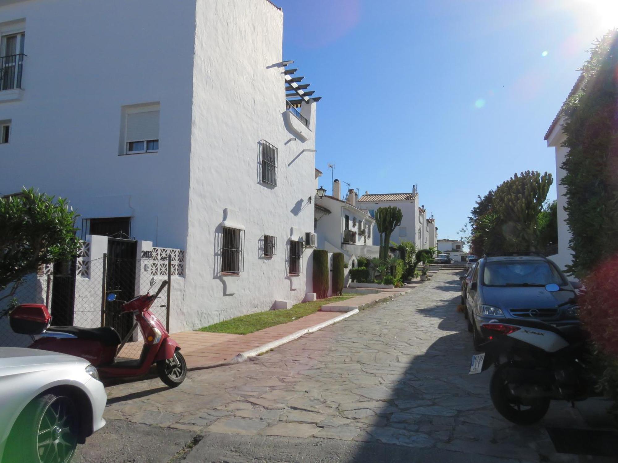 Apartamento Bien Situado En 马尔韦利亚 外观 照片