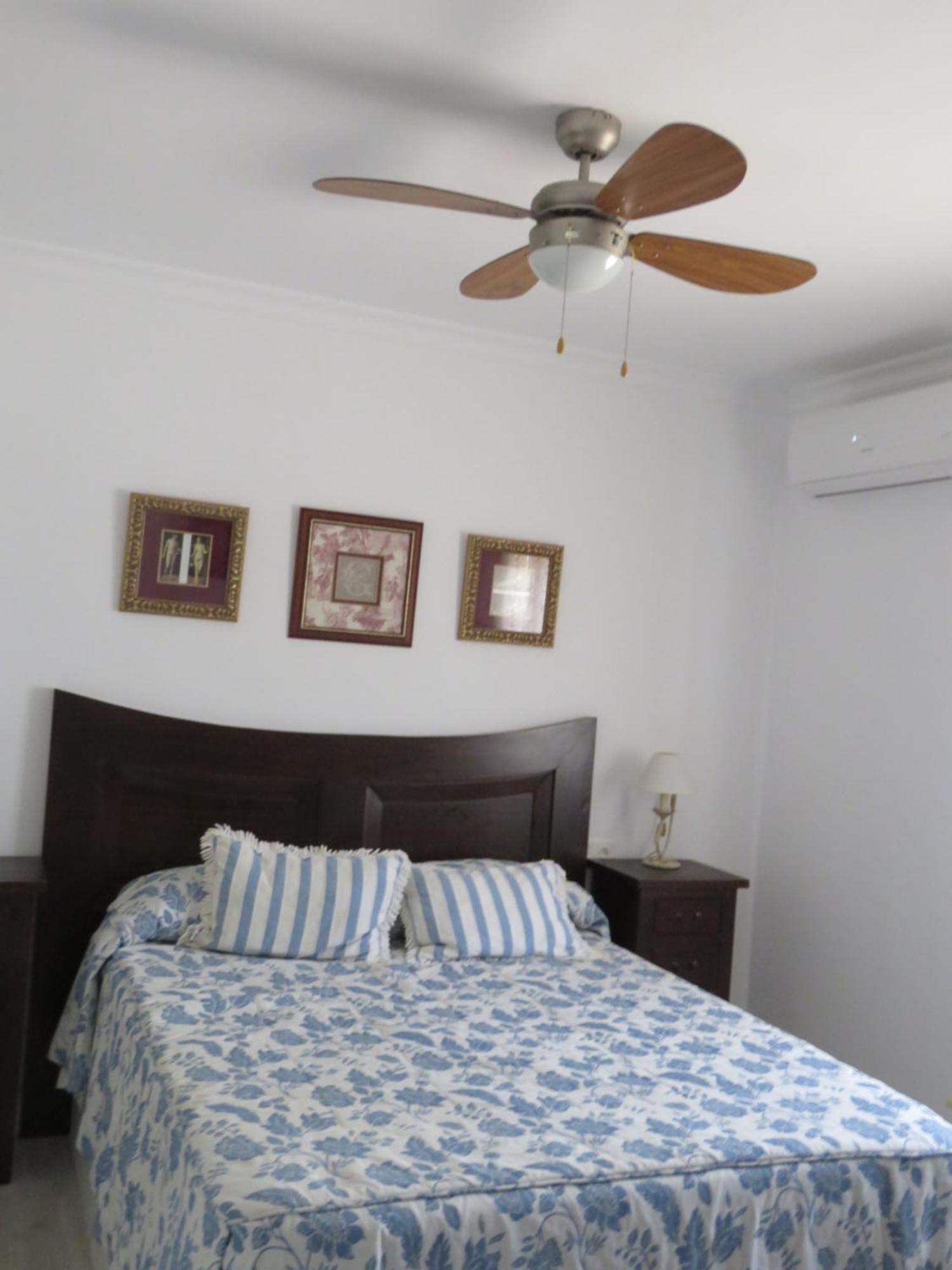 Apartamento Bien Situado En 马尔韦利亚 外观 照片